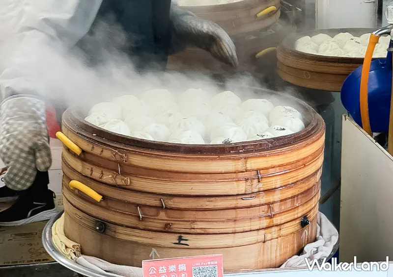 金山平價美食推薦！金山老街必吃 金山王肉包 30年老店，包子、饅頭8種口味任選。