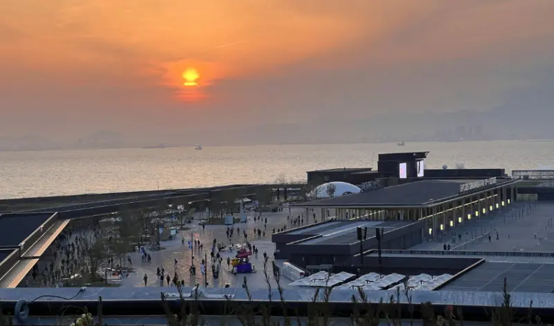 2025大阪世界博覽會連逛兩天，收集18個感動瞬間與好感度大提升的詳細參觀導，我們一起向未來出發吧。