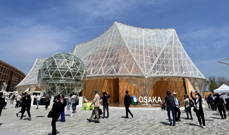 2025大阪世界博覽會開幕首月即二訪！四大人氣主題區參觀心得，再附上推薦必逛展館與拍照亮點。