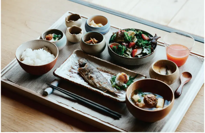 東京郊外秘境住宿，鐵道迷必住青梅線「Satologue」沿線酒店，5月底正式開幕。