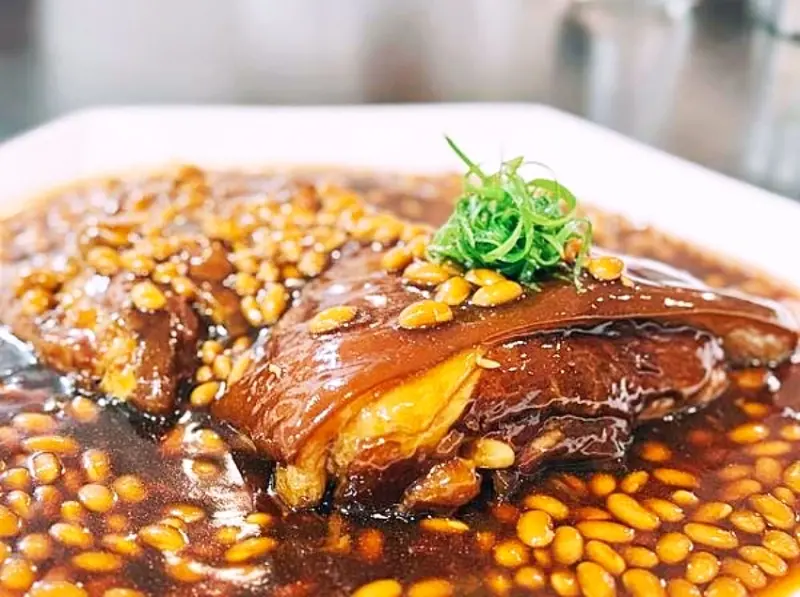 黃仁勳美食地圖曝光！18間餐廳從夜市小吃到私廚，台北爆紅美食。