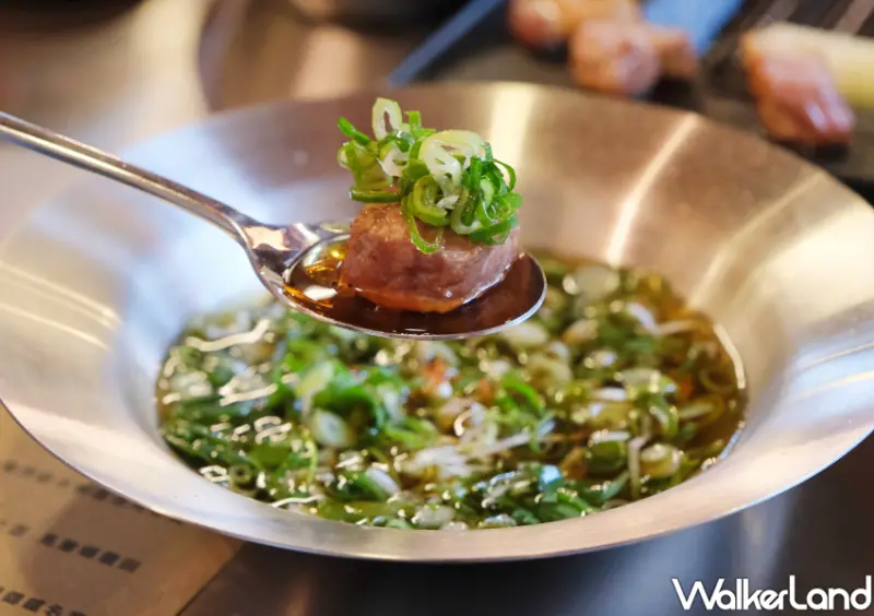 ▲獨家清爽的「青蔥醬」配燒肉吃超解膩 / WalkerLand窩客島 鄭雅之 拍攝​​​​​​​