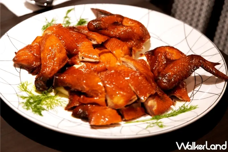 經典粵菜四人同行享8折！信義區瀚寓酒店弈夢紅樓，新菜單搶先看。