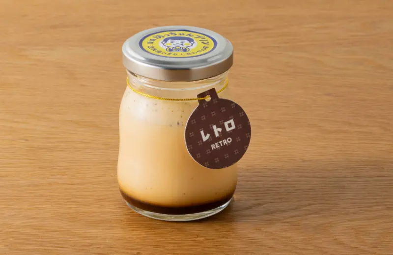 布丁控必訪！夏目漱石筆下《少爺》的故鄉愛媛縣推出布丁專賣店，嚴選在地橘子、鮮奶打造綿密布丁。