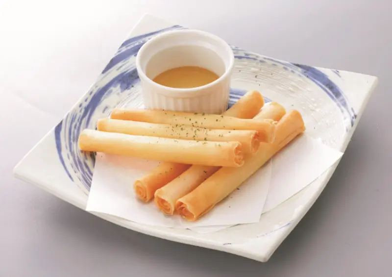 大阪人的花樣真多，杯裝烏龍麵太療癒，還推出12種檸檬沙瓦太邪惡。