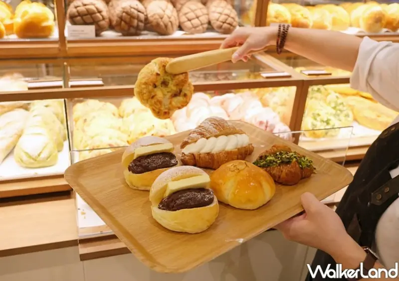 信義區麵包控衝！秒殺麵包MOO插旗台北101，3大必吃推薦上架就搶空。