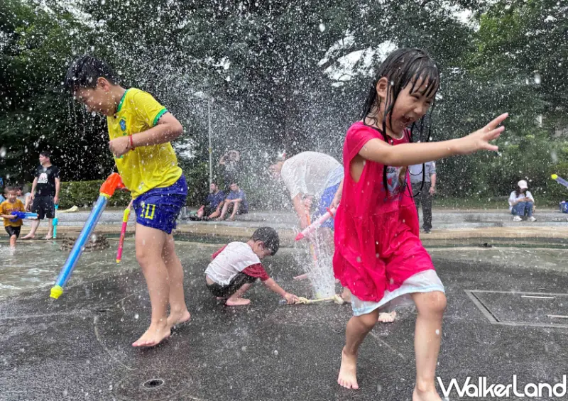 ▲夏天高溫就適合到戲水區玩水消暑 / 新北高灘處 提供、WalkerLand窩客島整理