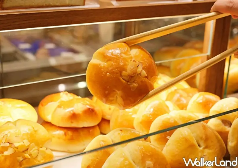 ▲MOO麵包台北101店有數十款人氣麵包，讓人選擇障礙發作 / WalkerLand窩客島 鄭雅之 拍攝