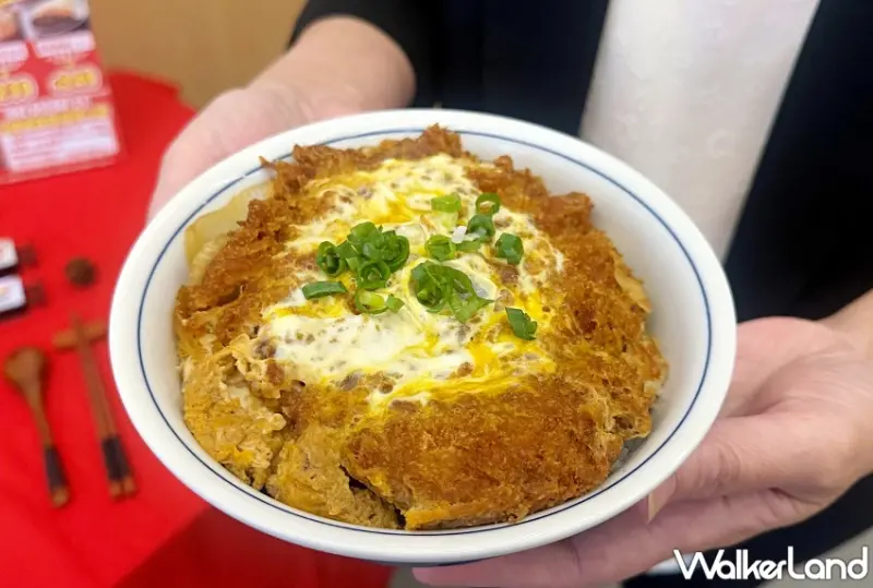 豬排丼吃掉17座101！吉豚屋10週年優惠199元起，再推限定招牌小燈粉絲必收。