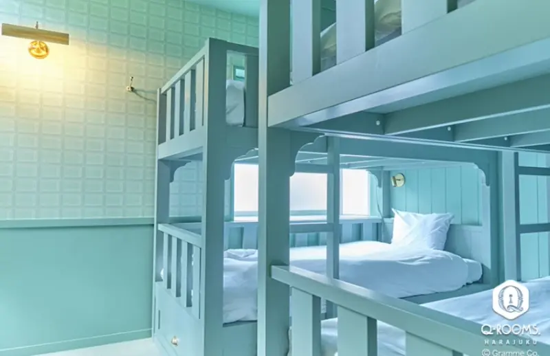 東京原宿新地標Q-ROOMS主題飯店，知名甜點飾品品牌的9間主題房間每間都是驚喜。