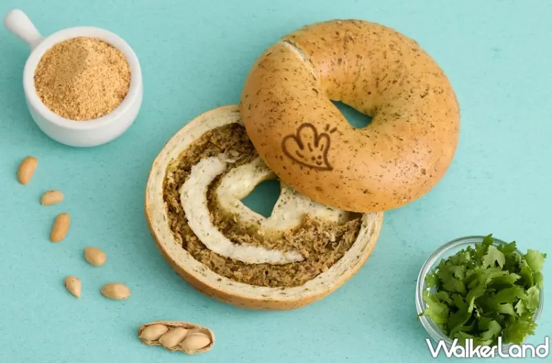 貝果控注意！好丘「花生香菜貝果」攜手大霈引爆「Well Being」新生活運動，搶攻成年度必吃爆款。