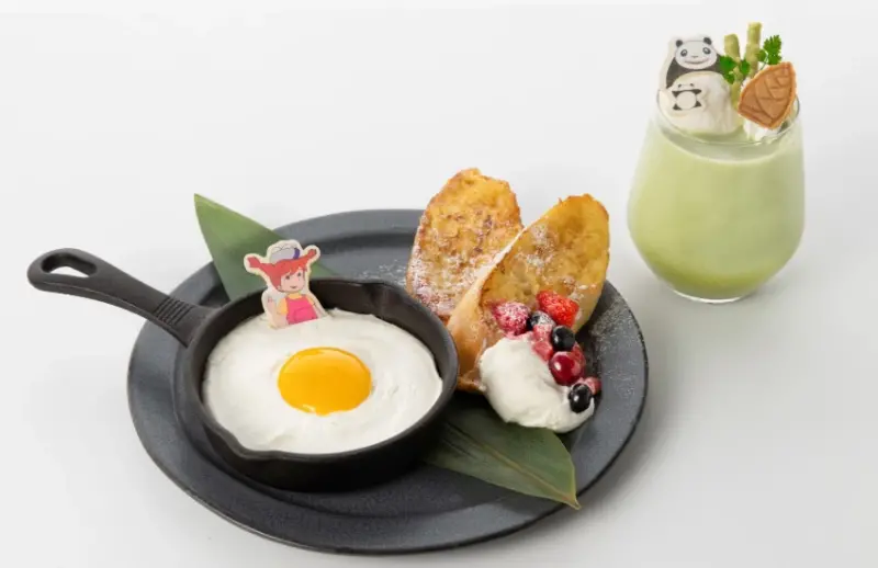 ▲菜色包含美美子的煎蛋捲甜點盤和熊貓親子的竹林牛奶。