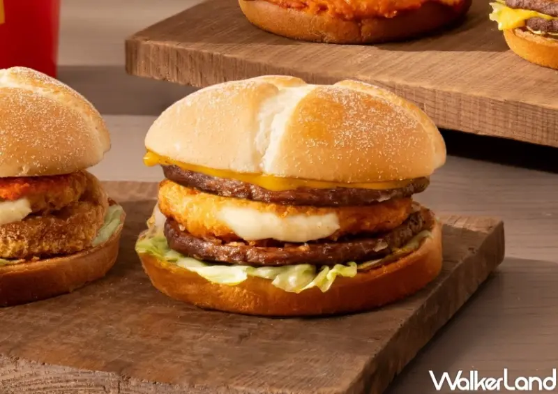 起司控要吃！麥當勞帕瑪森熔岩起司排雙牛堡，爆漿熔岩起司必吃。