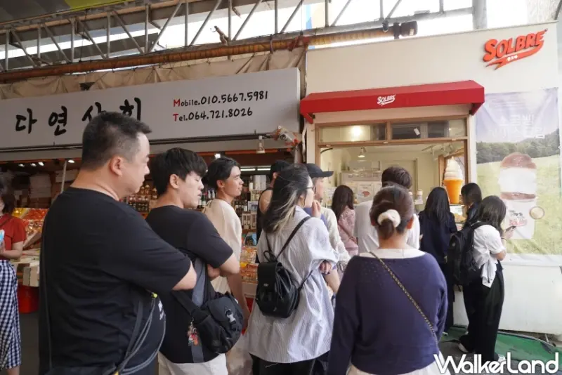 濟州東門市場必吃鹽可頌冰淇淋！SOLBRE 當地人為之瘋狂的甜點，紅豆麵包也推薦。