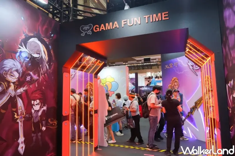 漫博現場人潮！2025漫畫博覽會1200攤動漫電玩，免費試玩區 鬼滅之刃展 盲盒扭蛋買爆。