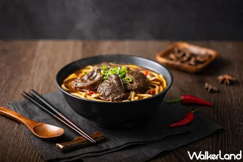 2025台灣美食展8月世貿一館！五星飯店餐券優惠與名廚展演，限量海鮮地圖免費兌換。