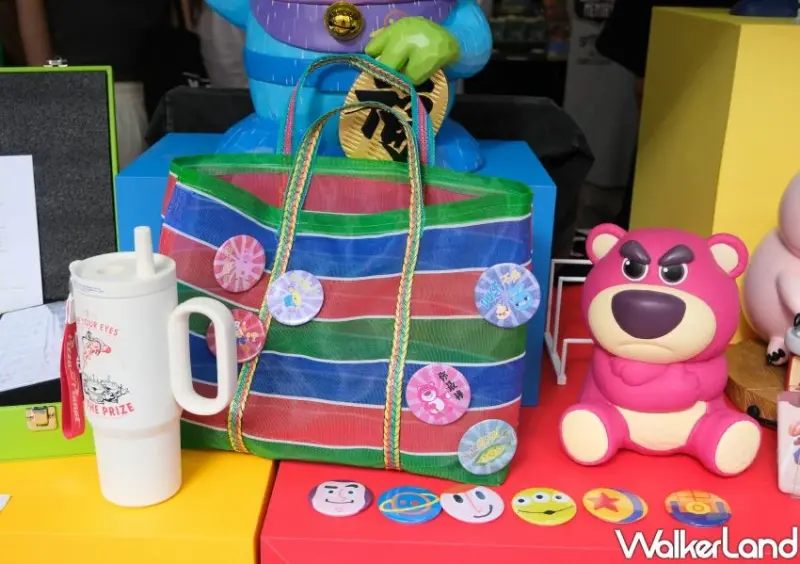 看大稻埕煙火先拍這！5米高玩具總動員摩天輪，4大免費打卡點萌翻。