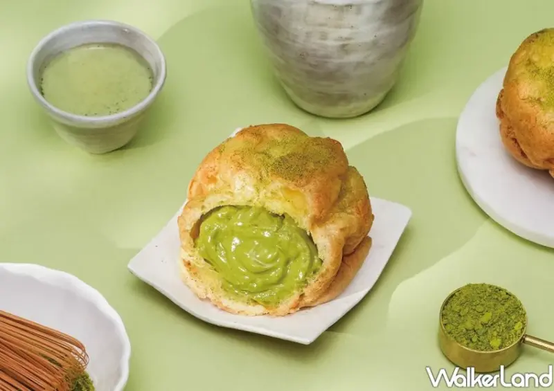 雙連站甜點快閃！爺爺泡芙Ｘ立頓聯名蜜桃泡芙，全新水蜜桃果粒加滿。