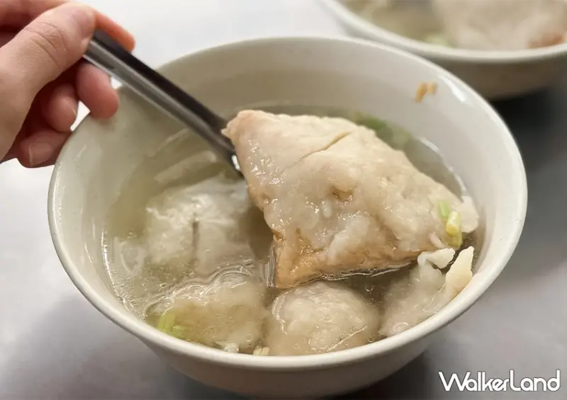 基隆美食推薦！老店豆干包 才不是阿給，銅板價菜單CP值高、米粉炒口感超Q。