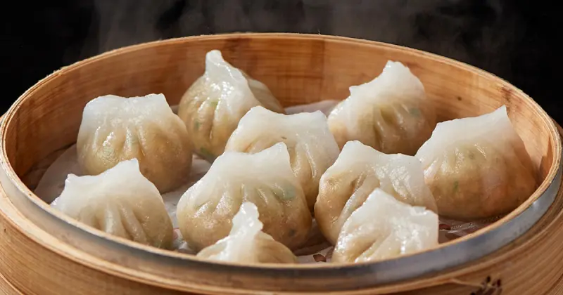 夏日限定港點！台北美福潮粵坊推出港式「嘆早茶」精選近30道港式點心，搶攻港點控必吃清單。