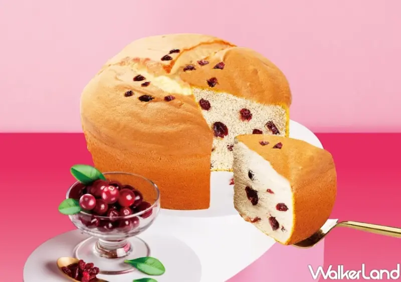 春上布丁蛋糕蔓越莓！春上布丁新品蔓越莓蛋糕，吃蛋糕送優鮮沛蘋果蔓越莓汁免費喝。