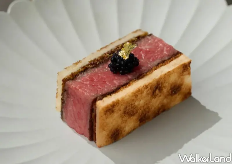 信義區午餐推薦！板前中山1880元午間A5和牛燒肉套餐，叫老闆請客。