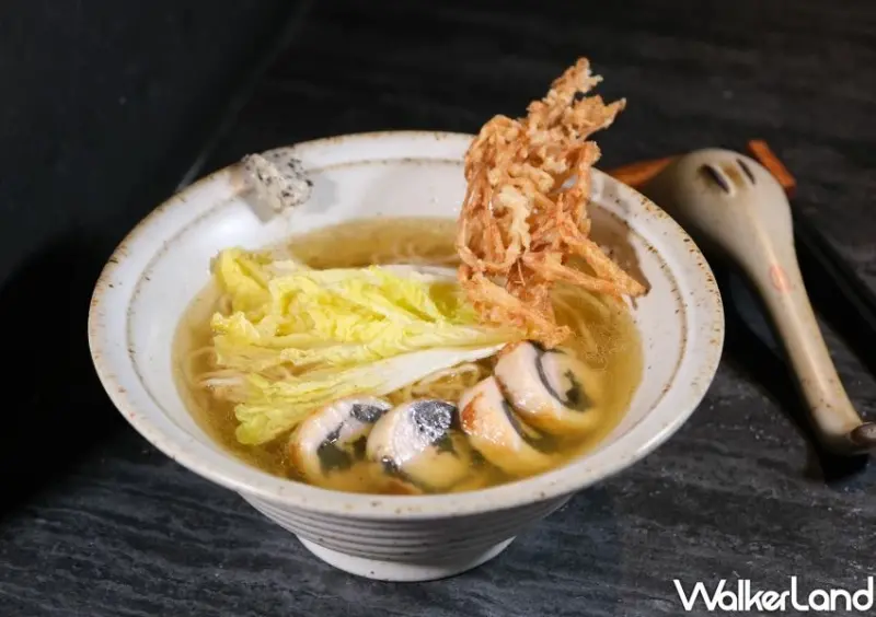 藏在通化夜市拉麵！SOMMÉ澄清雞湯拉麵新登場，新菜單拉麵控吃起來。