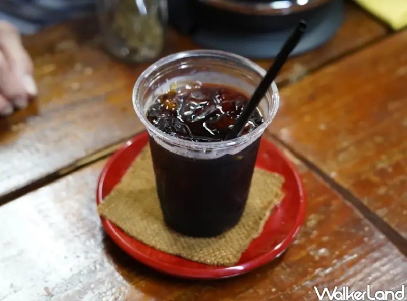 沖繩咖啡廳推薦！Cafe Parasol 藏在牧志市場的一人咖啡吧，當地人的療癒基地。