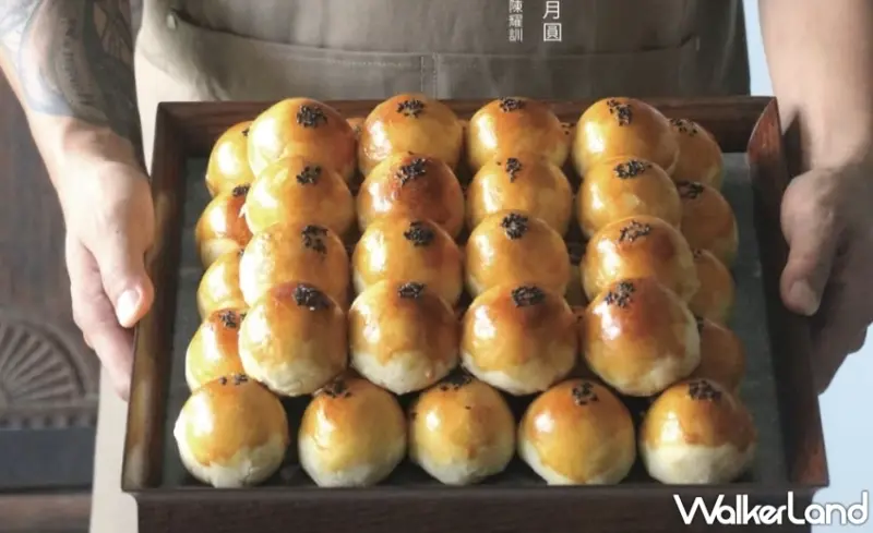 陳耀訓紅土蛋黃酥2025中秋預購7/29開搶！限量8盒手刀秒殺預購。