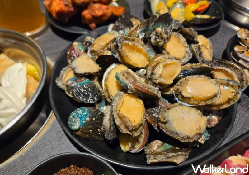 秋蟹吃到飽！千葉火鍋螃蟹九孔鮑魚吃到飽，再加碼哈根達斯冰淇淋無限吃。