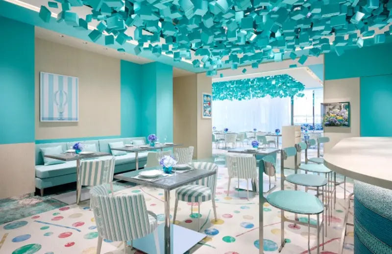 日本首間Tiffany咖啡廳開幕，銀座Blue Box Café由米其林主廚監修，少女心爆發。