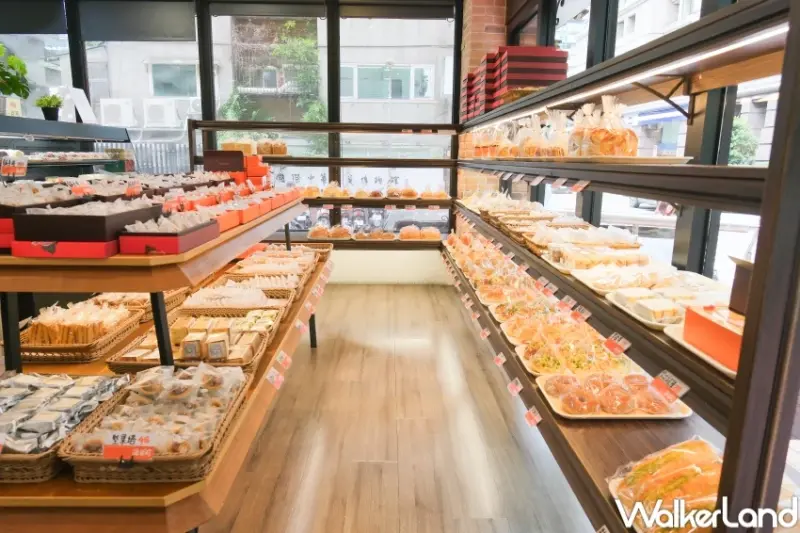 多睡5分鐘！法蘭司「維也納牛奶麵包」退冰免烤直接吃，早餐必吃奶油維也納芋頭維也納。