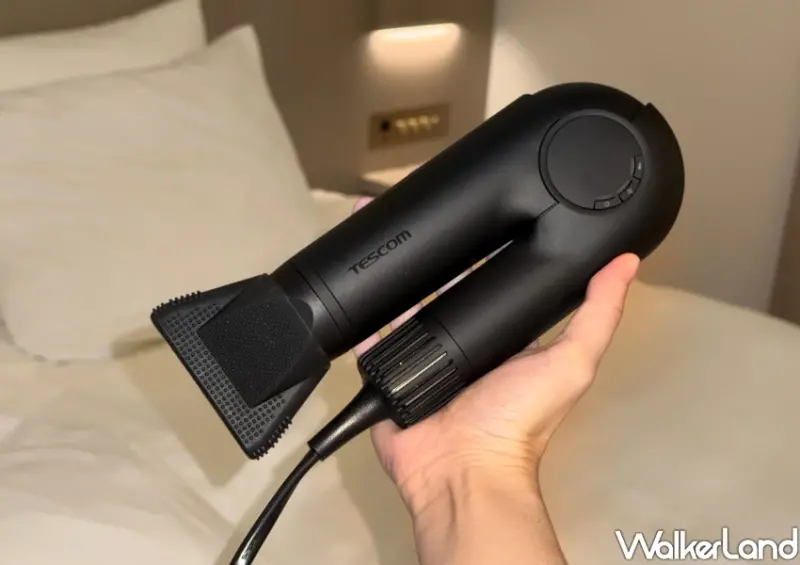 七夕送禮就選這台！TESCOM miniGO吹風機，iPhone大小、護髮出國超方便。