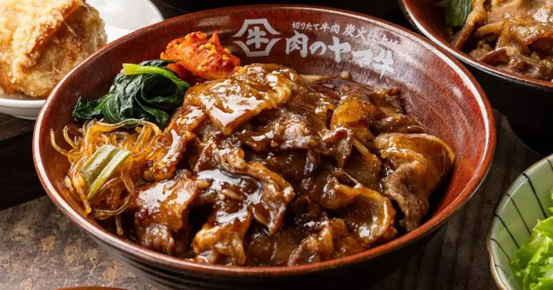 159元日本燒肉丼插旗台南！山牛將一次領5張買一送一，菜單 售價整理。