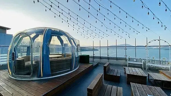 入住即享湖景！南投魚池日月潭住宿推薦，湖光山色盡收眼底。 / 由部落客「大海愛上藍天」提供