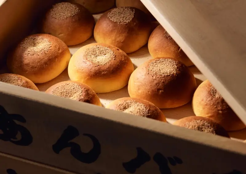 東京車站伴手禮推薦！岡田謹製 紅豆奶油屋 3款禮盒必買，紅豆奶油麵包要吃到。