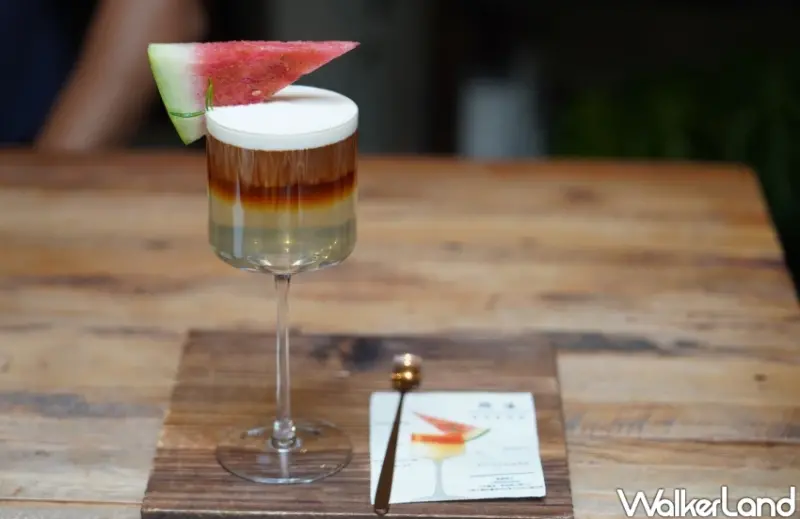 中壢咖啡廳推薦！武威堂咖啡 四層樓天井設計老宅咖啡廳，夏季限定西瓜特調必喝。