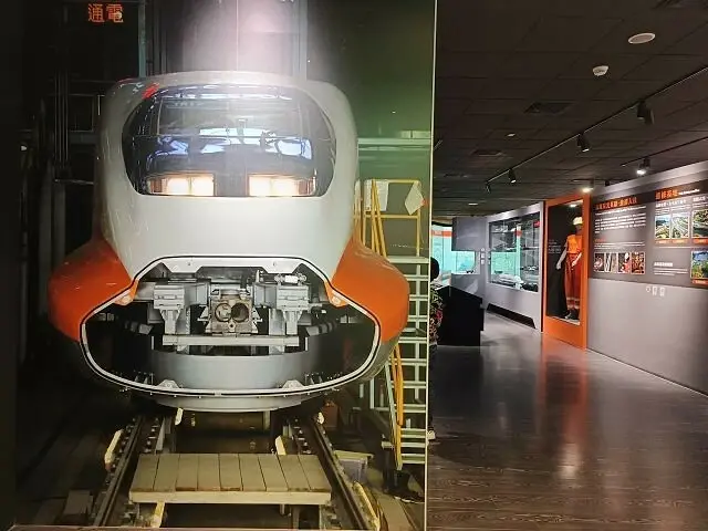 桃園高鐵周邊親子遊！Xpark、巧虎夢想樂園、台灣高鐵探索館，不開車到室內景點玩透透。