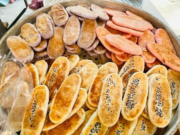 彰化鹿港小鎮之旅，走逛老街巷弄、看古蹟建築，嚐小吃也喝咖啡超滿足。 /  由部落客「魚兒 x 牽手明太子的「視」界旅行」提供