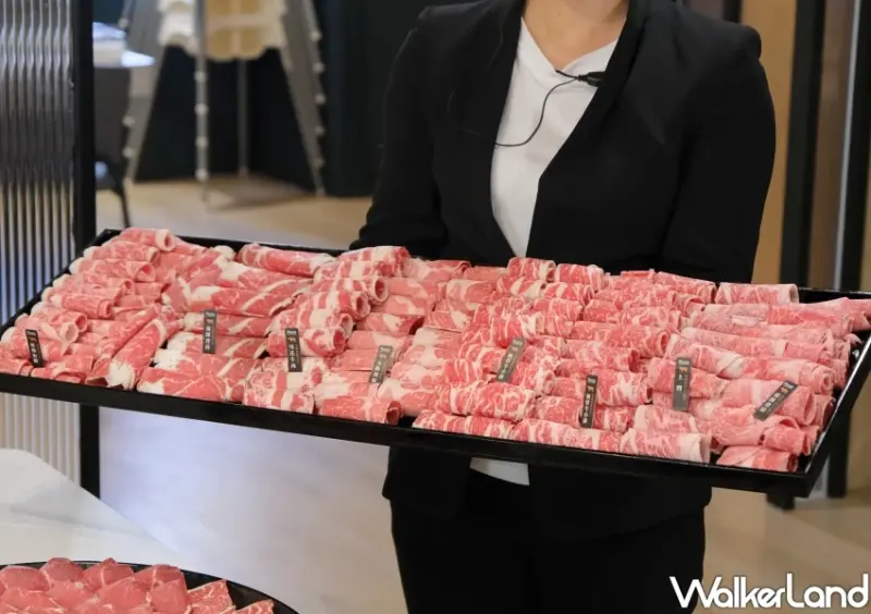 東區火鍋買一送一！升級版「新肉多多」必點推薦，大苑子喝到飽超滿足。