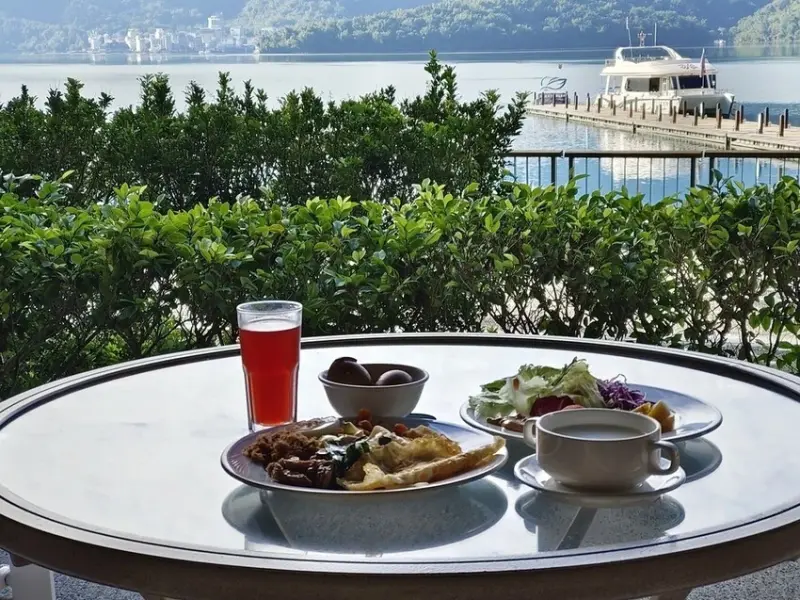 入住即享湖景！南投魚池日月潭住宿推薦，湖光山色盡收眼底。 / 由部落客「西莉亞玩樂人生」提供