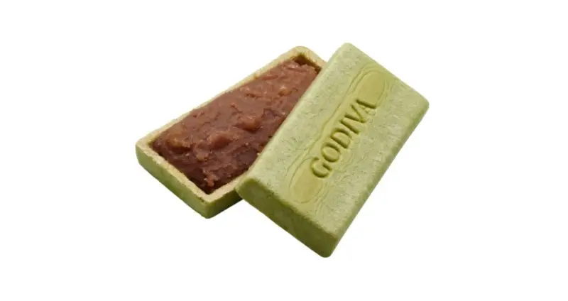 GODIVA推出和菓子最中巧克力，酥脆抹茶和可可香巧克力的和洋融合新滋味。