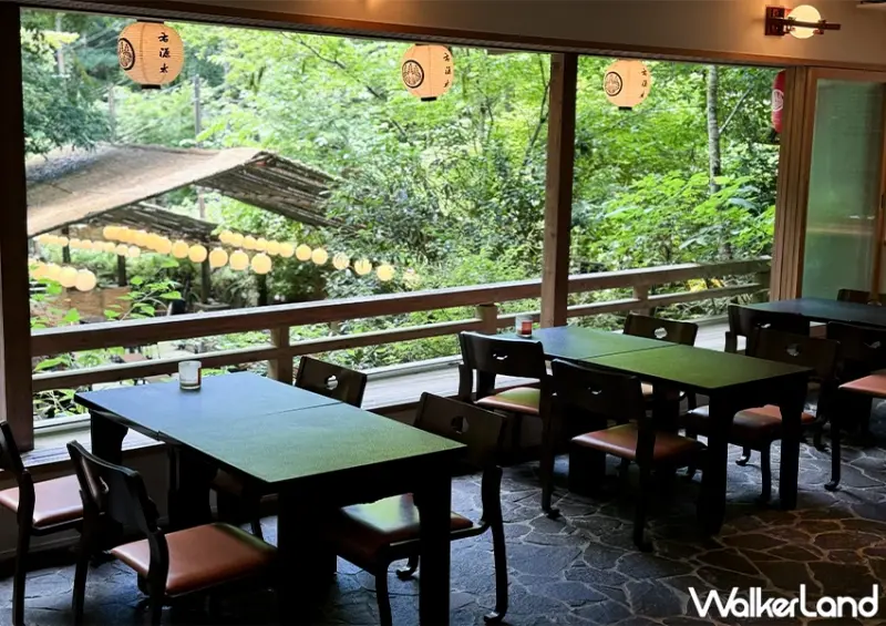 京都必去避暑景點！貴船川床料理 左源太 平價菜單超推，現場候位、抹茶聖代超濃必吃。