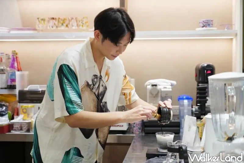 中秋禮盒推薦！捌參咖啡 中秋限定焙茶柚子酥禮盒優惠開跑，滿6盒送1盒鳳梨酥。