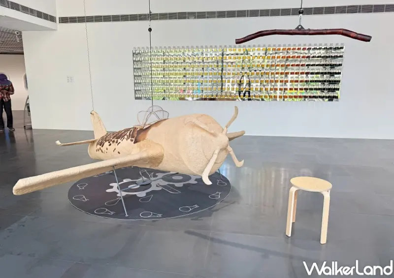 台北新展覽免費入場！北師美術館 亂流展必拍亮點，美術館變機場航廈打卡點。