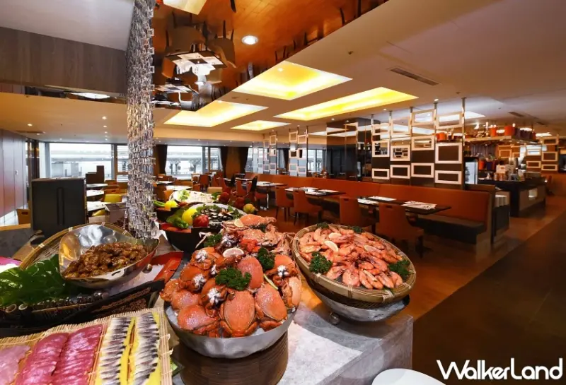 福容A8泰國美食節！軍公教人員憑證免費喝泰奶再享牛肉麵第二份半價優惠，商業午餐299元起CP值超高。