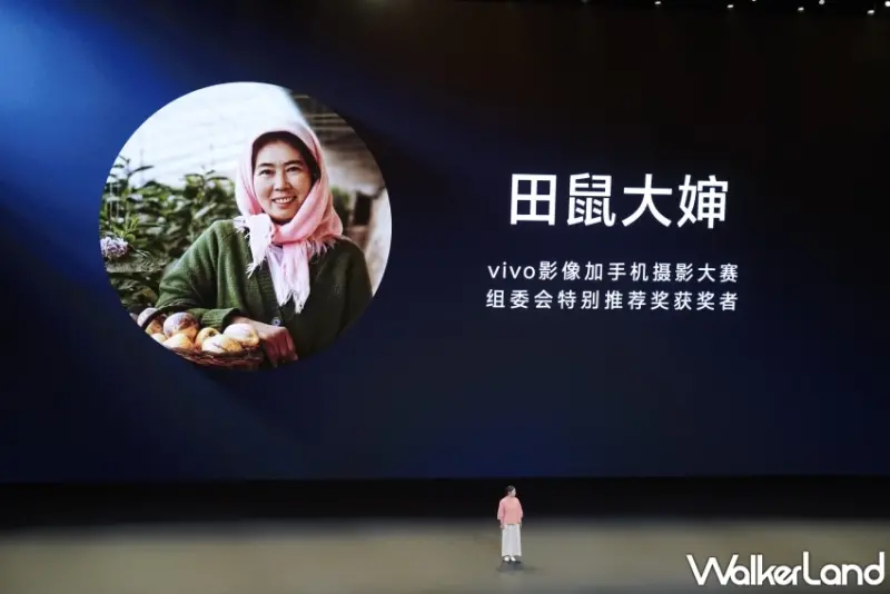 vivo手機翻轉人生！田鼠大嬸從沙漠走向鎂光燈，用vivo捕捉農務日常。