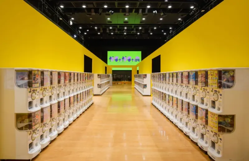 扭蛋控必朝聖！東京丸大樓「扭蛋展」歷代商品大公開，限定先行販售讓粉絲瘋狂。