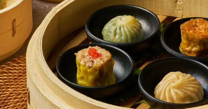 港點買5送5！養心茶樓買5送5任選，小籠包 芝麻球都有台北人衝。