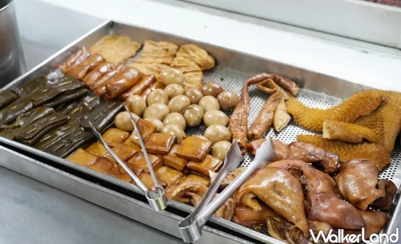 南港美食推薦！奇味番茄牛肉麵 網友激推台北最好吃的番茄牛肉麵，滷味也要點起來。